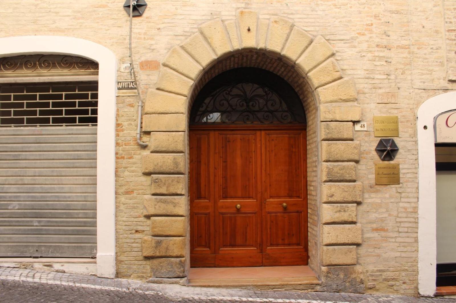 “Antica Dimora” Esclusivo Appartamento Fermo Extérieur photo